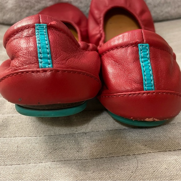 Tieks by Gavrieli in Cardinal Red - Picture 4 of 10